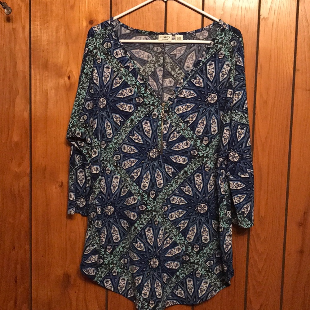 Blue patterned 3/4 sleeve blouse